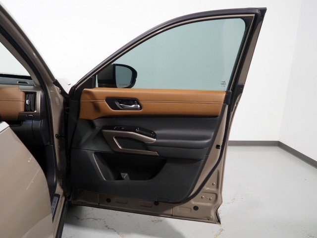 Used 2024 Nissan Pathfinder Platinum FWD image 66