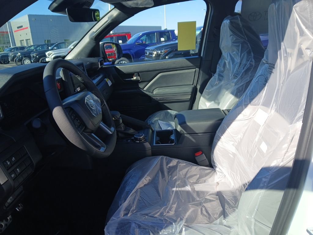 New 2025 Toyota Tacoma TRD Sport image 6