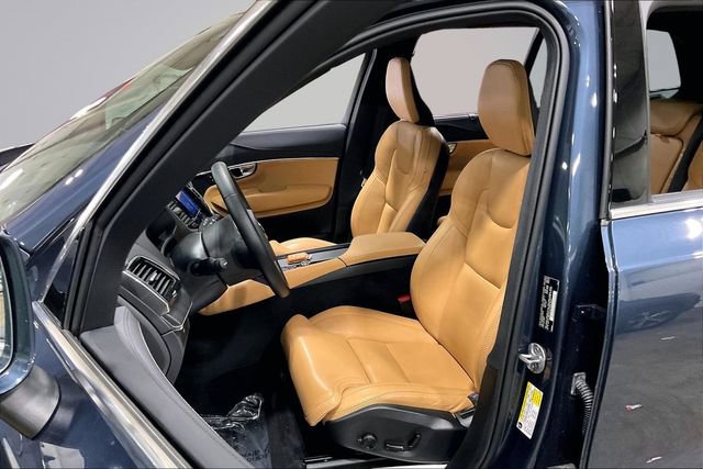 Certified 2024 Volvo XC90 B6 Ultimate image 28