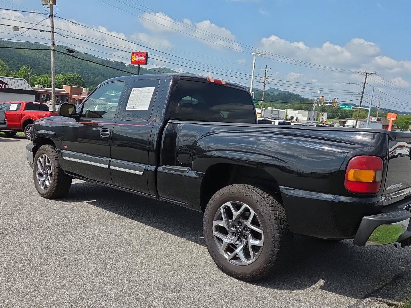 Used 2003 Chevrolet Silverado 1500 LS w/ Off-Road Package AWD/4WD image 7