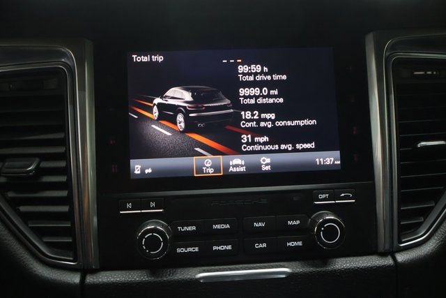 Used 2018 Porsche Macan GTS w/ Premium Package Plus image 27