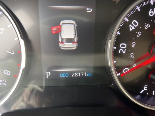 Used 2019 Toyota RAV4 LE w/ Carpet Mat Package image 12