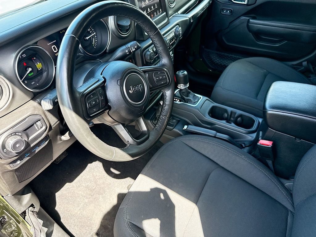 Used 2023 Jeep Wrangler Unlimited w/ Cold Weather Group image 25