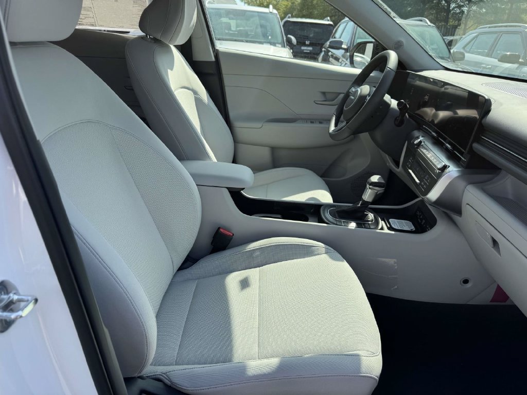 New 2027 Hyundai Kona SEL Sport AWD/4WD image 8