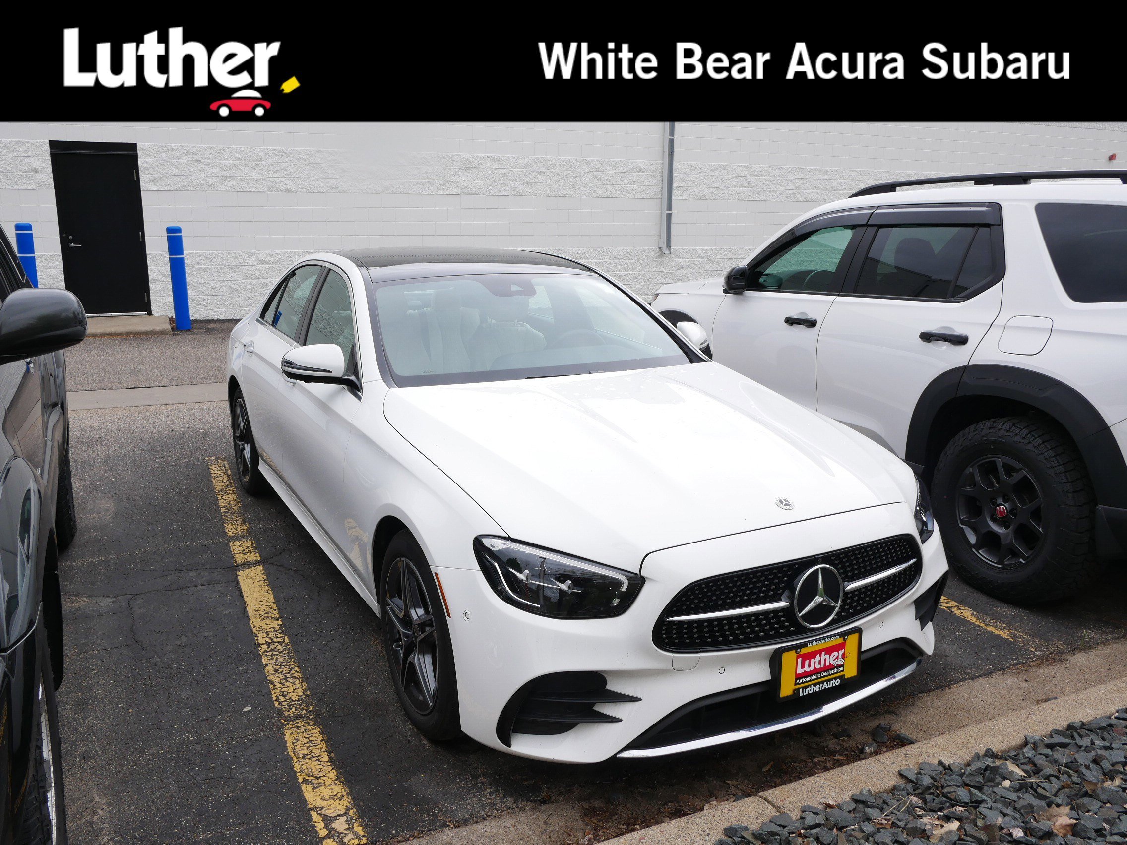 Used 2023 Mercedes-Benz E 350 4MATIC Sedan image 1