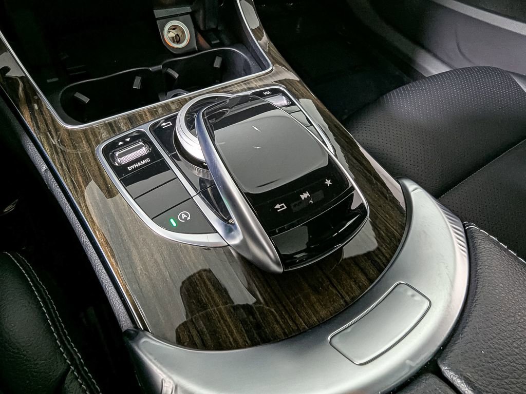 Used 2018 Mercedes-Benz C 300 4MATIC Sedan image 34