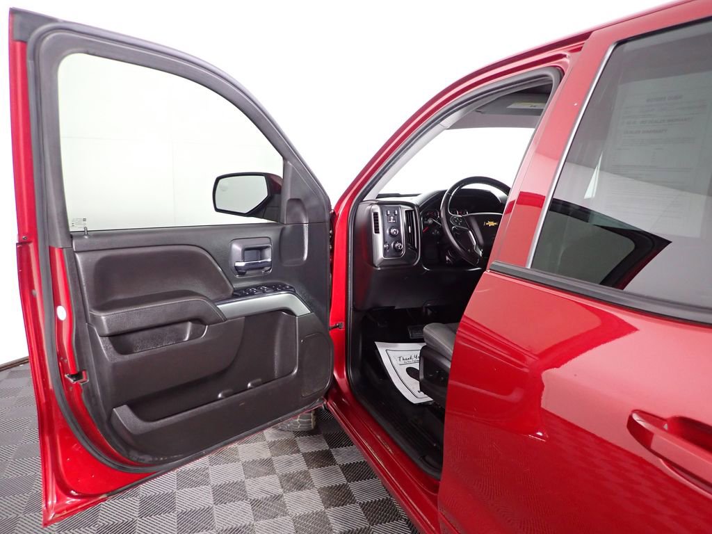 Used 2018 Chevrolet Silverado 1500 LT w/ All Star Edition image 19