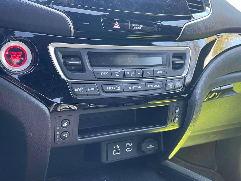 Certified 2025 Honda Passport Black Edition image 29