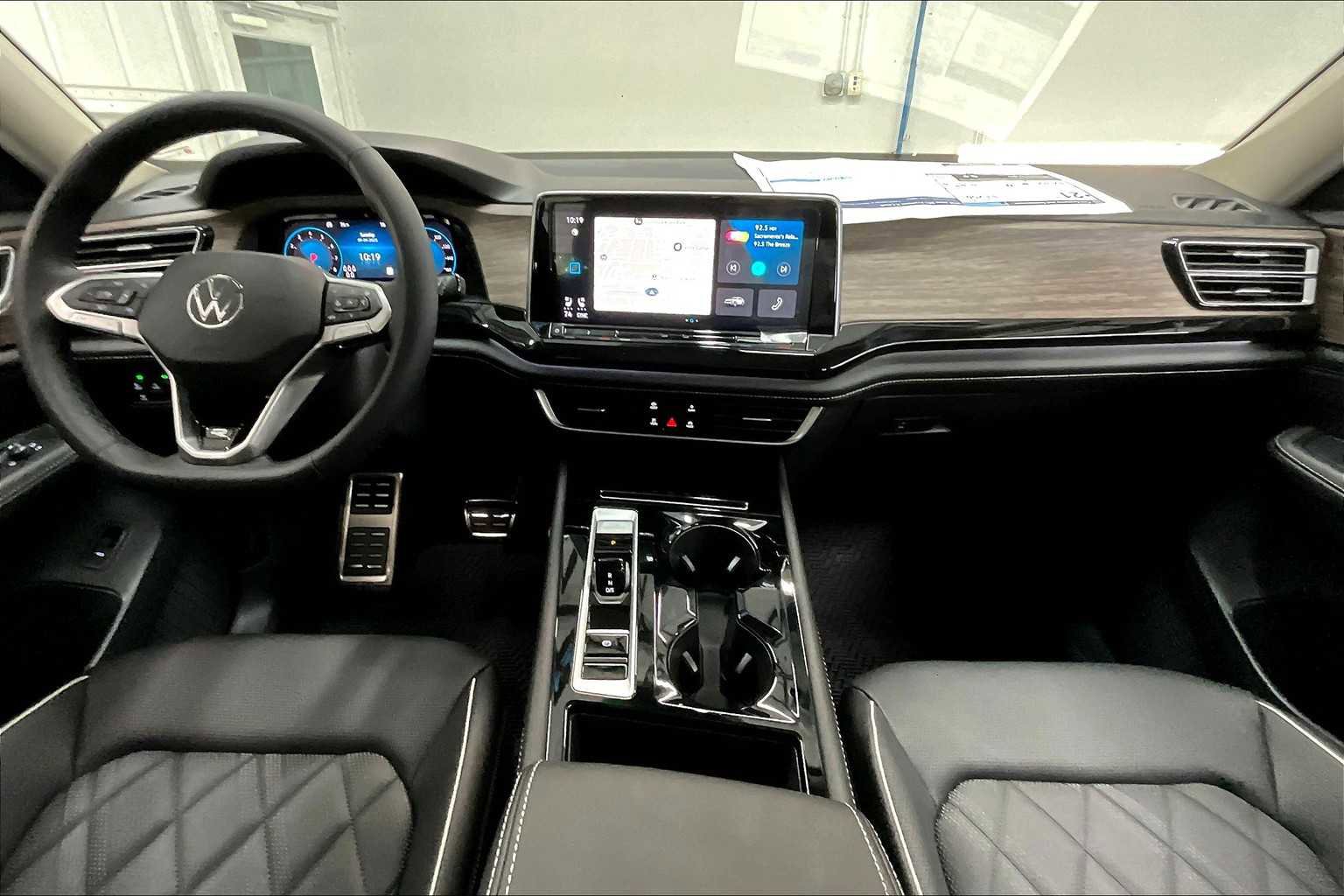 New 2026 Volkswagen Atlas SEL Premium R-Line image 7