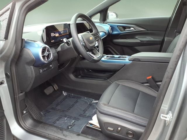 Used 2024 Chevrolet Equinox EV LT image 11