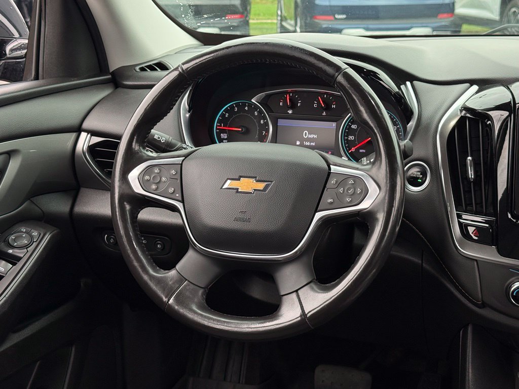 Used 2020 Chevrolet Traverse LT w/ Driver Confidence II Package AWD/4WD image 6