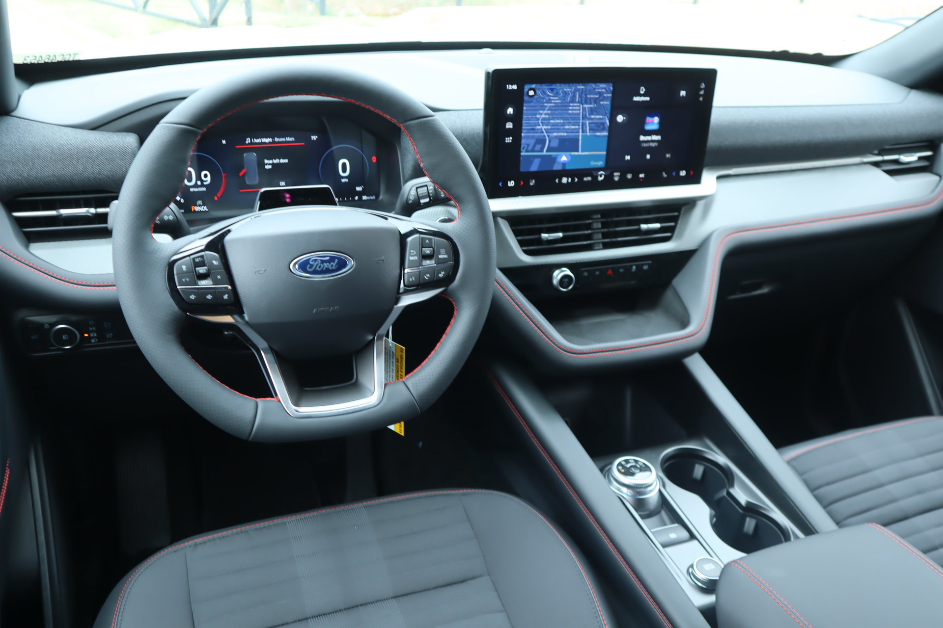 New 2026 Ford Explorer ST-Line w/ ST-Line Street Pack AWD/4WD image 2