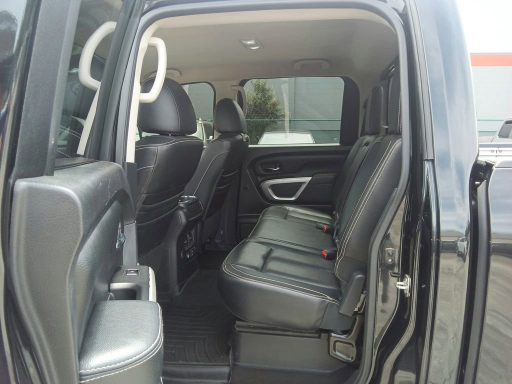 Used 2019 Nissan Titan PRO-4X w/ Pro-4x Convenience Package AWD/4WD image 30