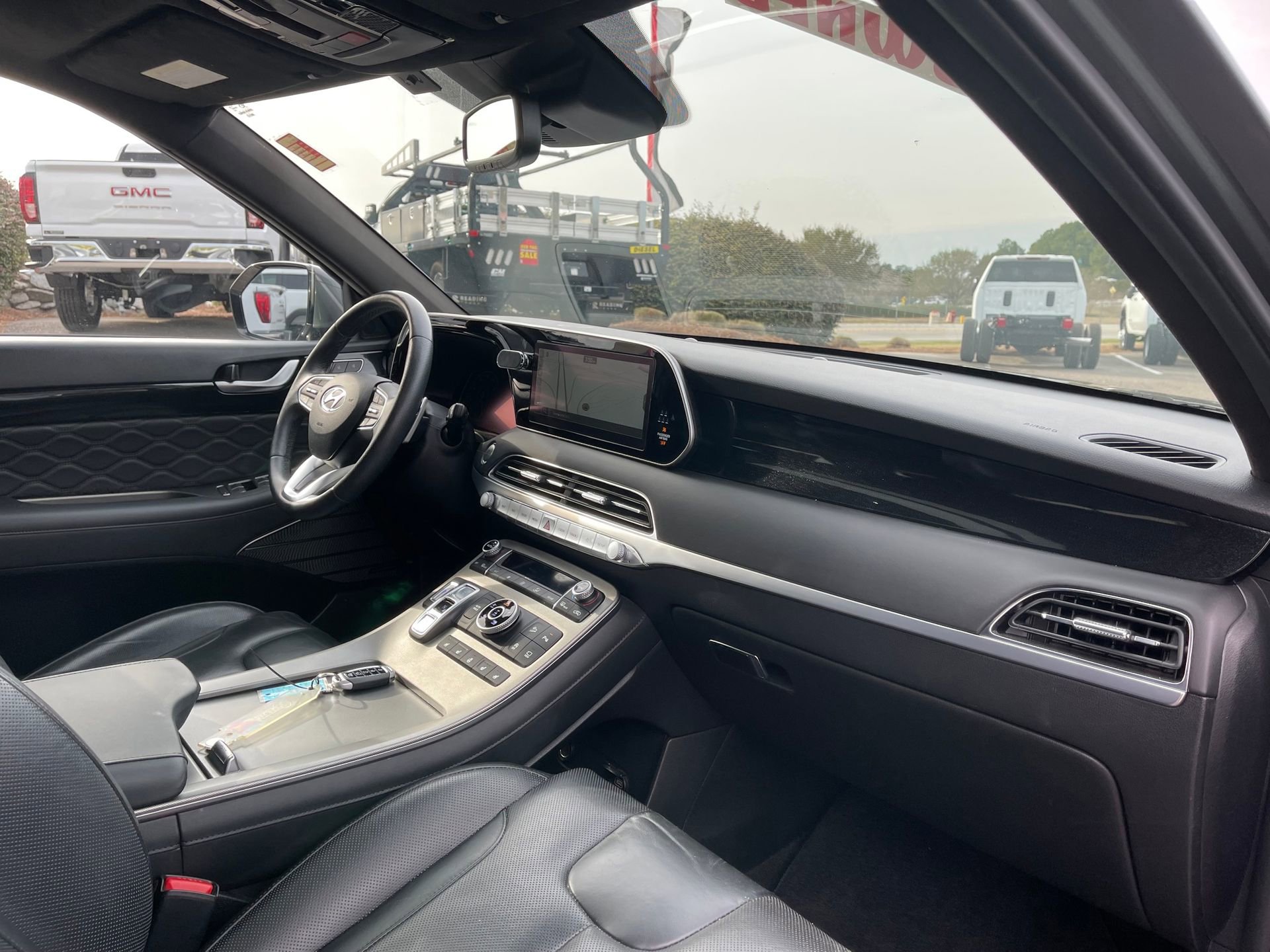 Used 2022 Hyundai Palisade Calligraphy image 29