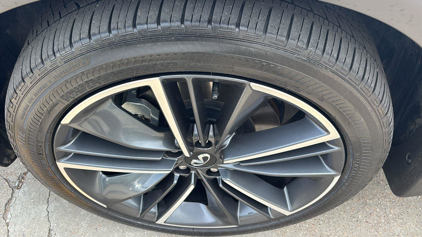 Used 2025 INFINITI QX50 Sport image 12