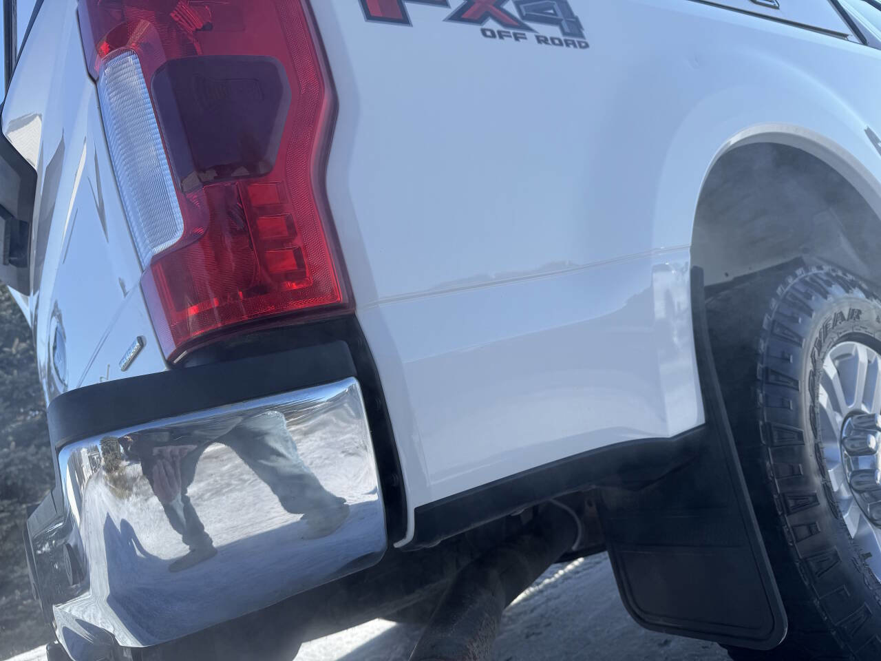 Used 2019 Ford F350 XLT w/ FX4 Off-Road Package image 17