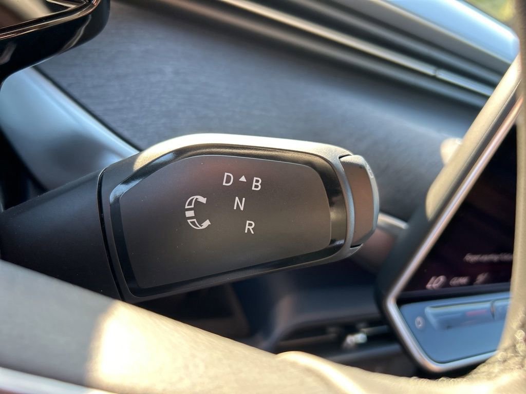 New 2025 Volkswagen ID. Buzz Pro S image 25