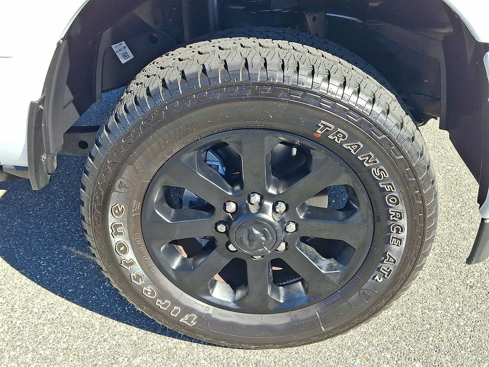 Used 2026 RAM 2500 Laramie AWD/4WD image 8