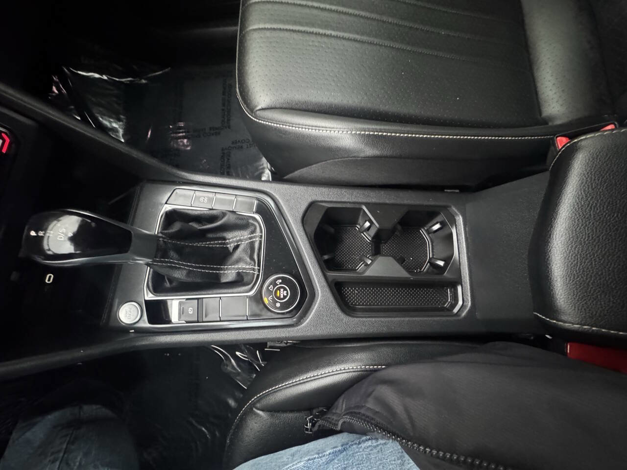 Used 2024 Volkswagen Tiguan SE image 31