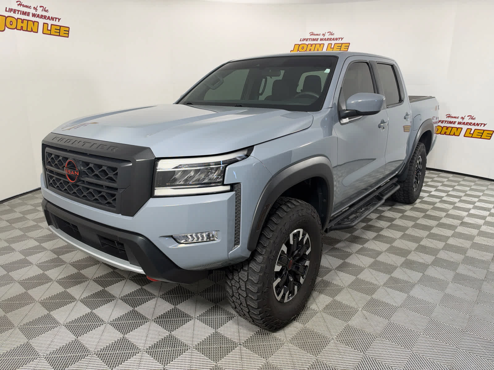 Certified 2024 Nissan Frontier PRO-4X w/ Technology Package AWD/4WD image 1
