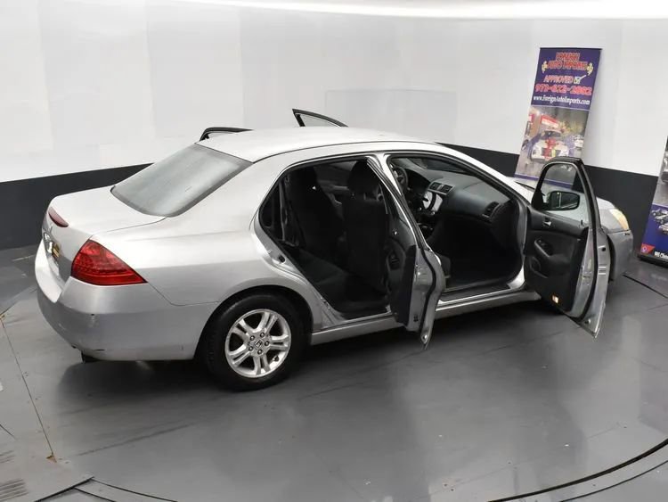 Used 2006 Honda Accord SE image 6