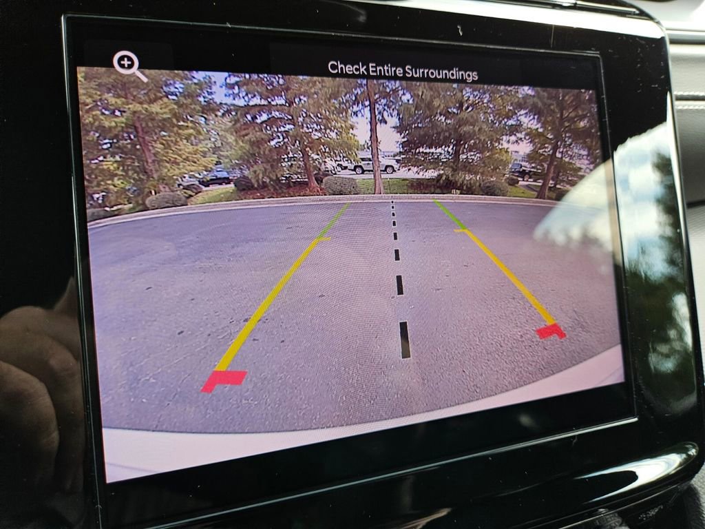 New 2024 Jeep Grand Cherokee Laredo X w/ Luxury Tech Group I image 16