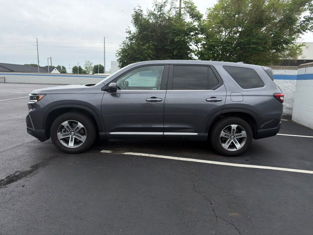 Certified 2025 Honda Pilot EX-L image 2