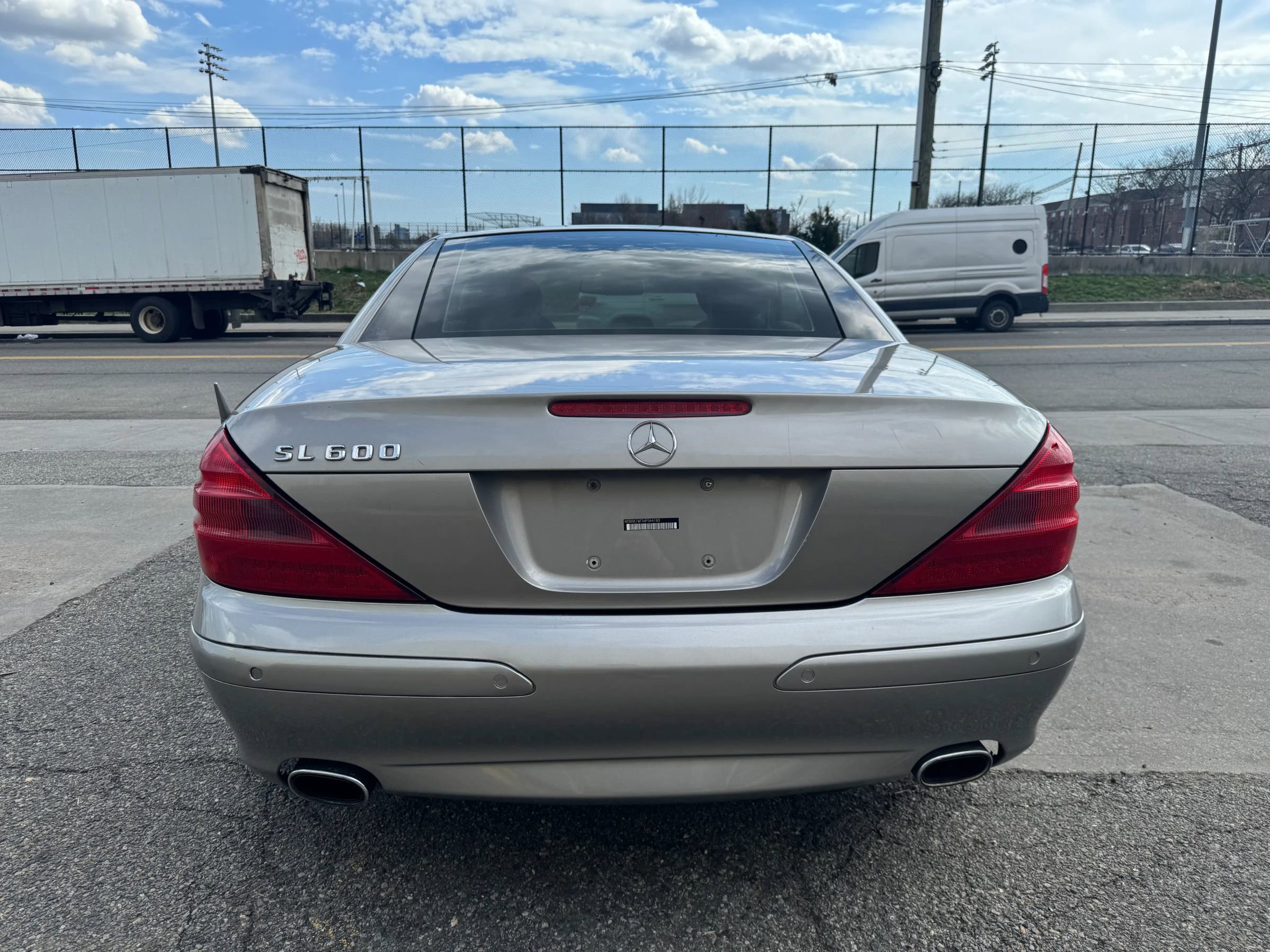 Used 2004 Mercedes-Benz SL 600 image 6