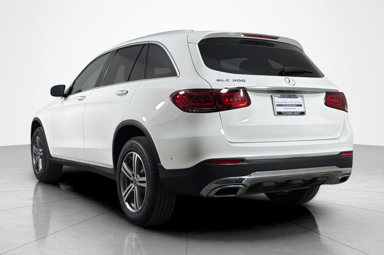 Used 2022 Mercedes-Benz GLC 300 image 3