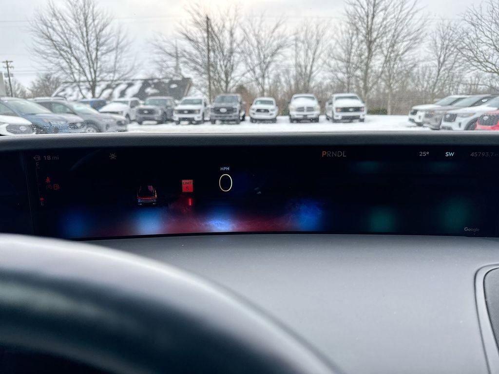 Used 2024 Lincoln Nautilus Reserve image 12