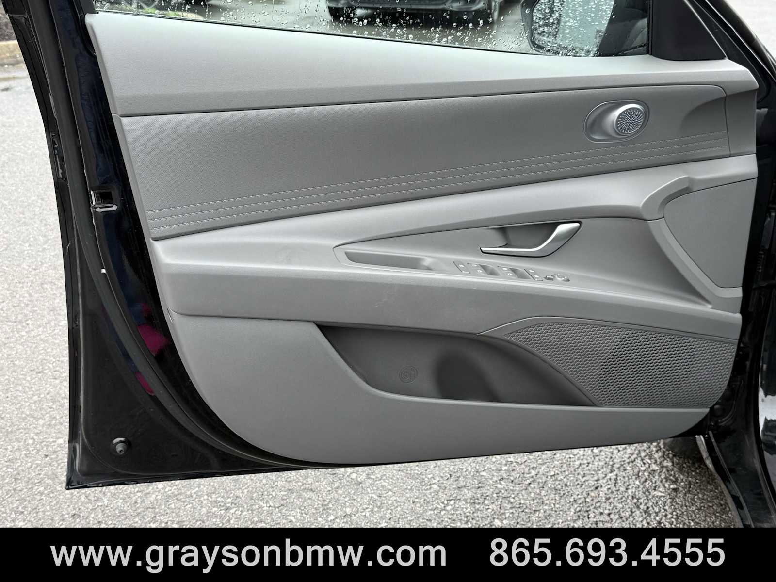 Used 2023 Hyundai Elantra SEL w/ Preferred Accessory Package image 12