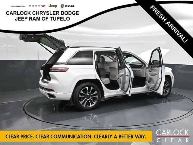 Used 2023 Jeep Grand Cherokee Overland w/ Luxury Tech Group IV AWD/4WD image 67
