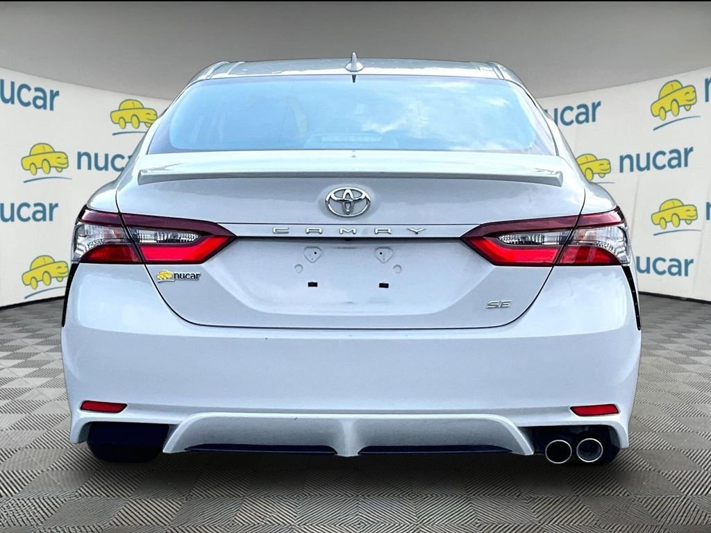 Used 2024 Toyota Camry SE FWD image 5