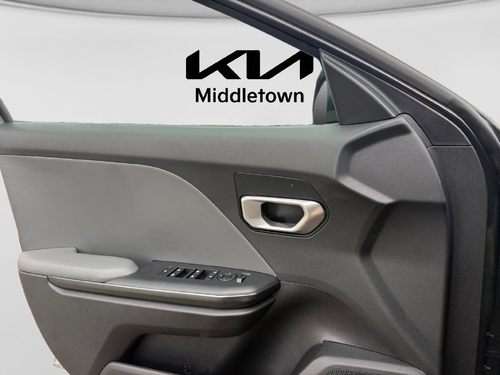 New 2026 Kia K4 FWD image 28
