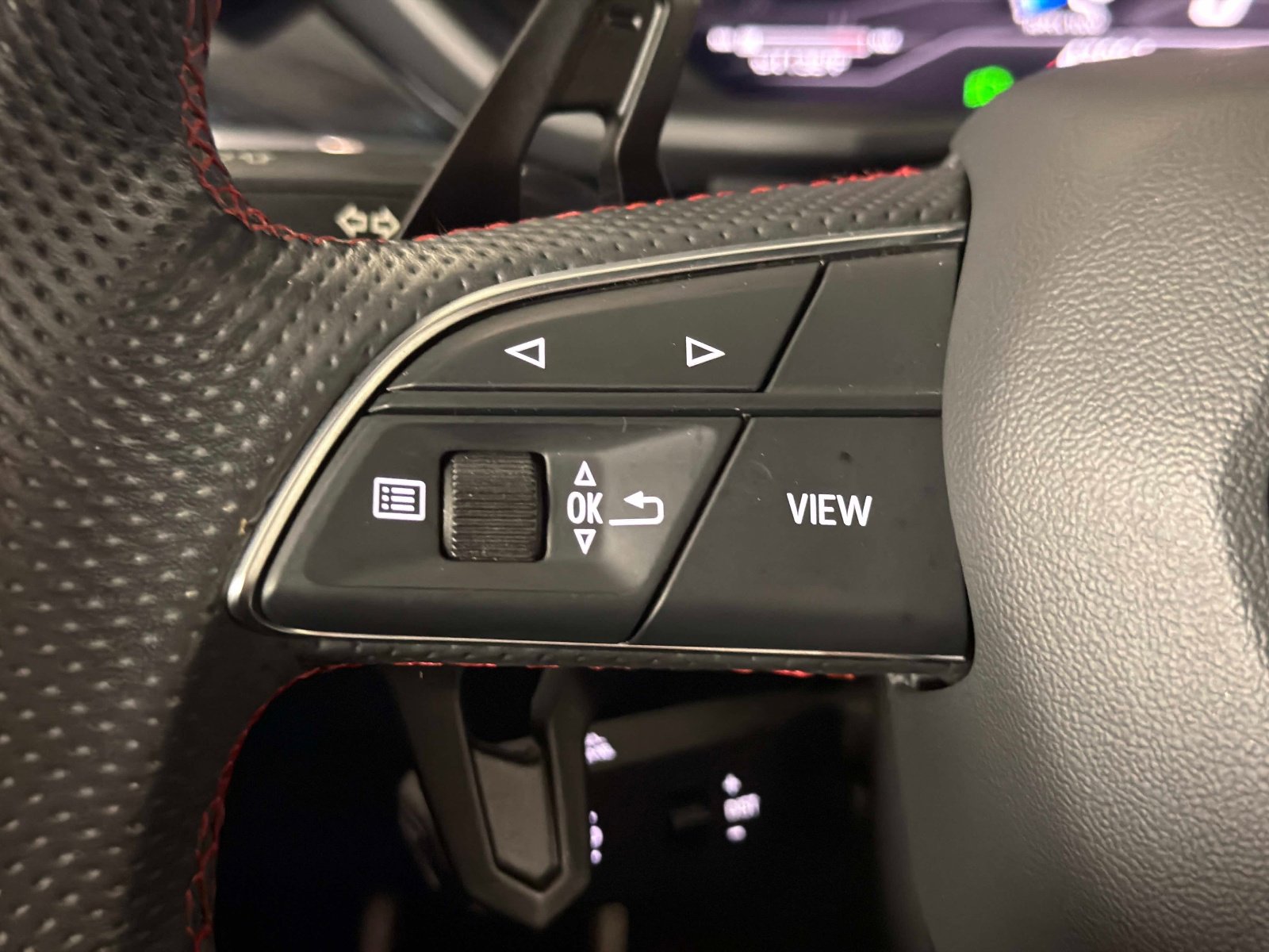 Used 2019 Lamborghini Urus AWD/4WD image 46