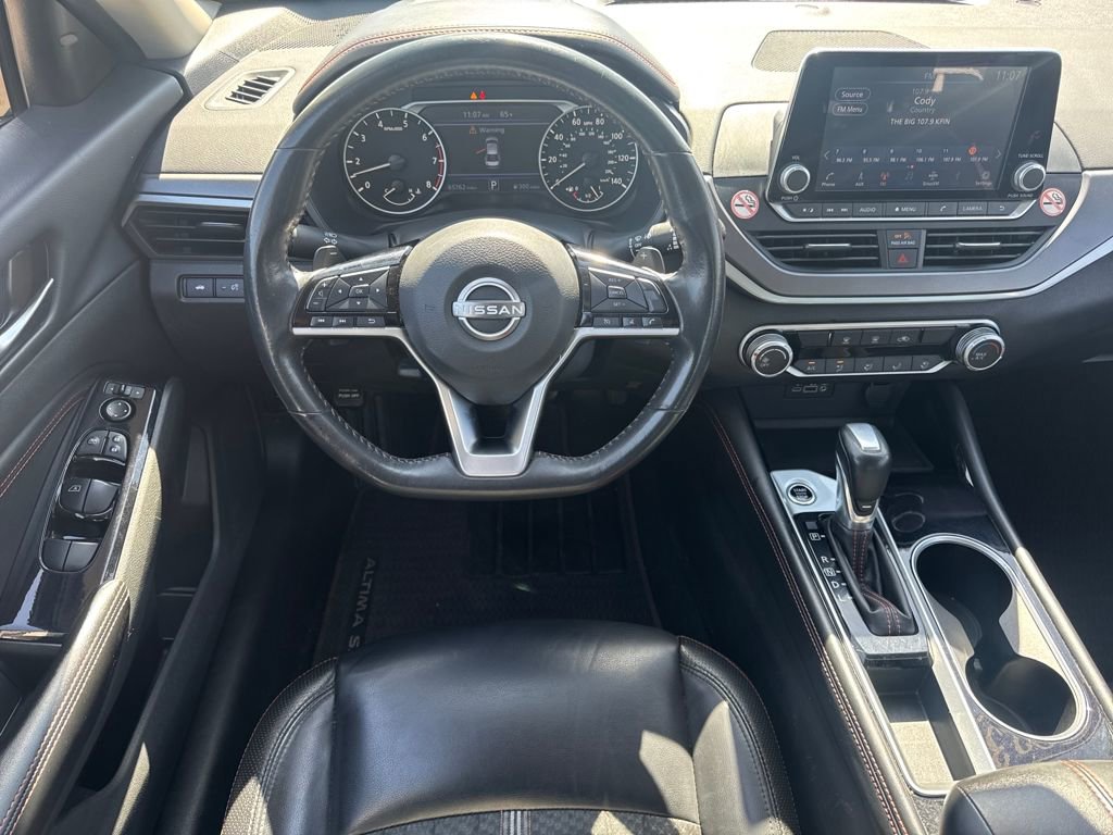 Used 2023 Nissan Altima 2.5 SR FWD image 12
