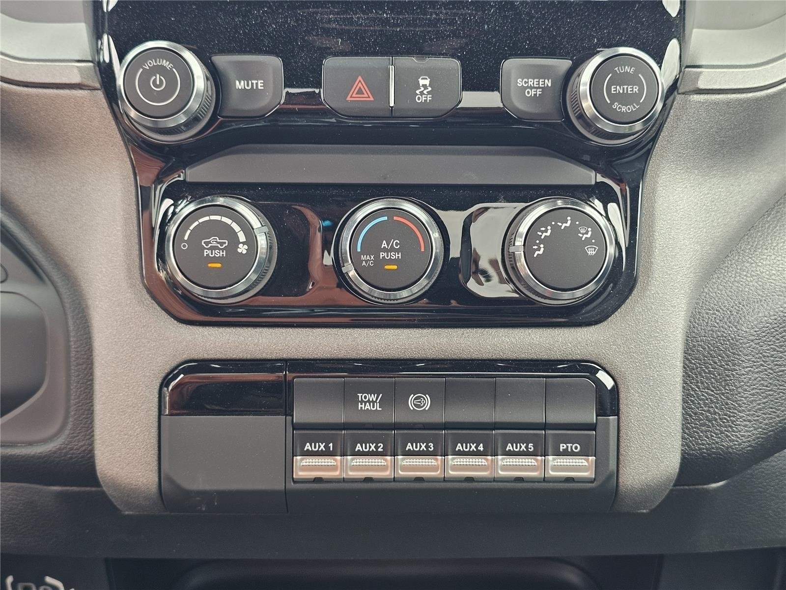 New 2026 RAM 4500 Tradesman w/ Chrome Appearance Group AWD/4WD image 29