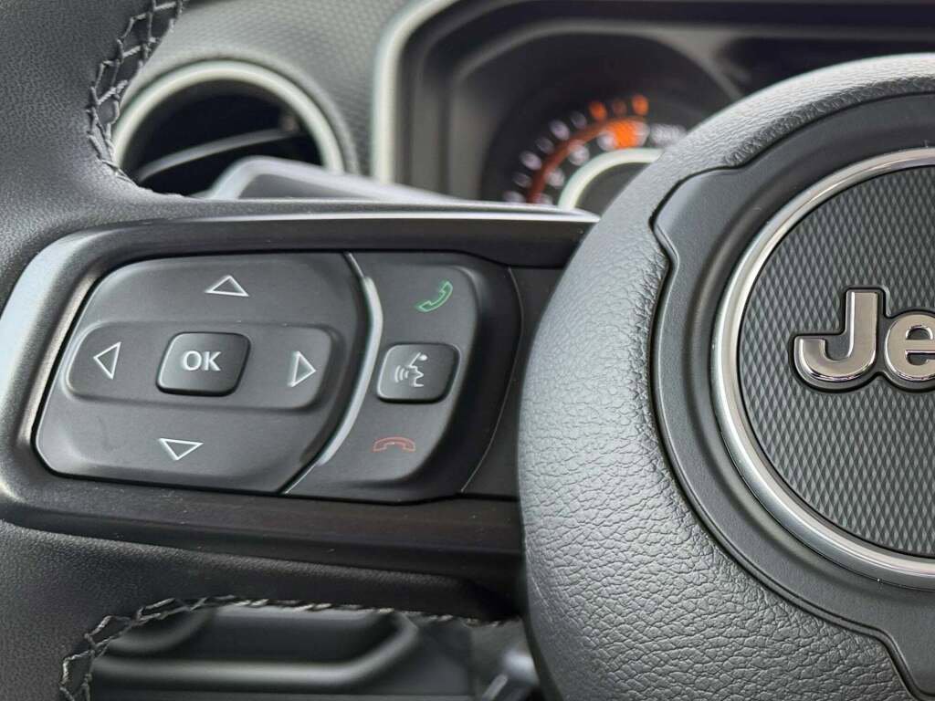 New 2025 Jeep Wrangler Unlimited Rubicon image 37