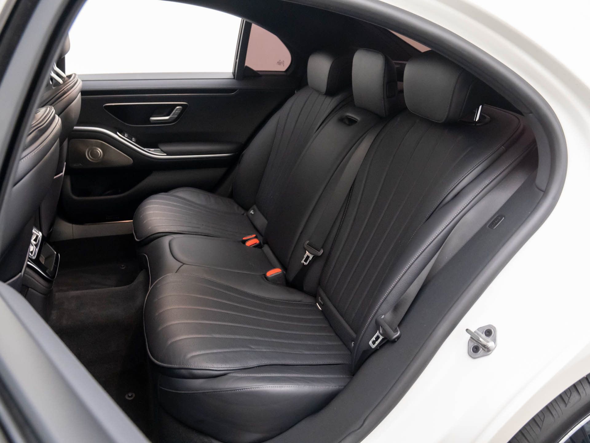 Used 2023 Mercedes-Benz S 500 4MATIC w/ AMG Line image 19