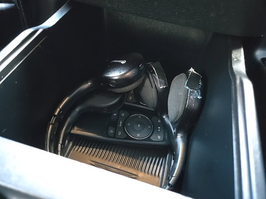 Used 2020 Chrysler Pacifica Limited w/ Advanced Safetytec Group image 91