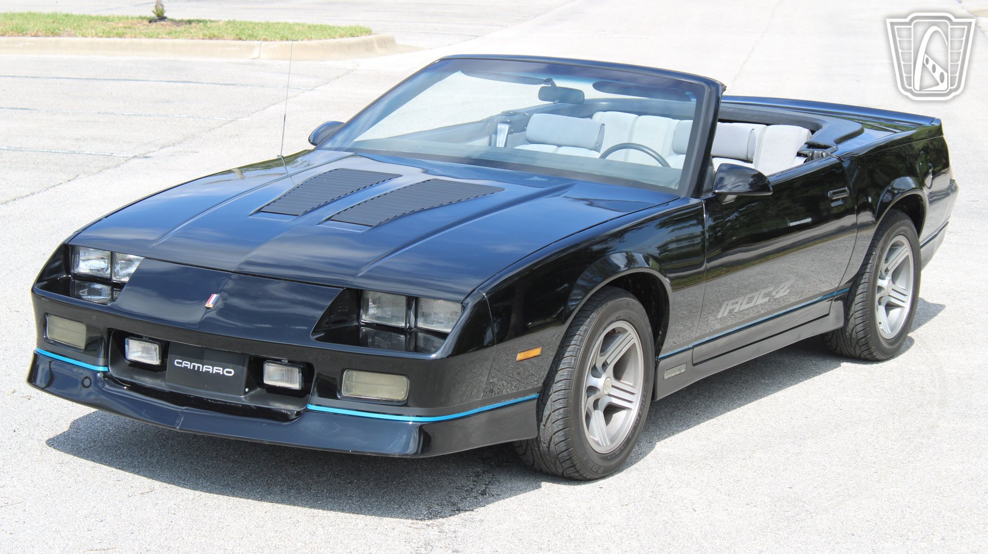 Used 1988 Chevrolet Camaro LT RWD image 4