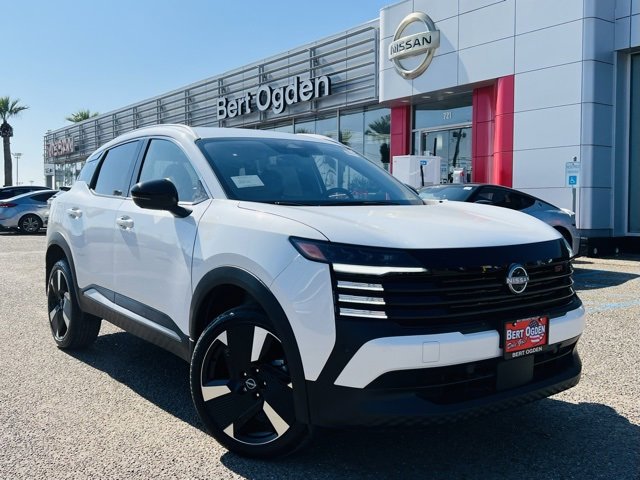 New 2026 Nissan Kicks SR