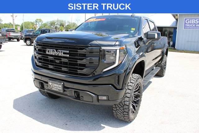 Used 2023 GMC Sierra 1500 AT4 w/ AT4 Premium Package AWD/4WD image 3