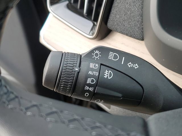 New 2026 Volvo XC90 B6 Plus w/ Protection Package Premier image 11