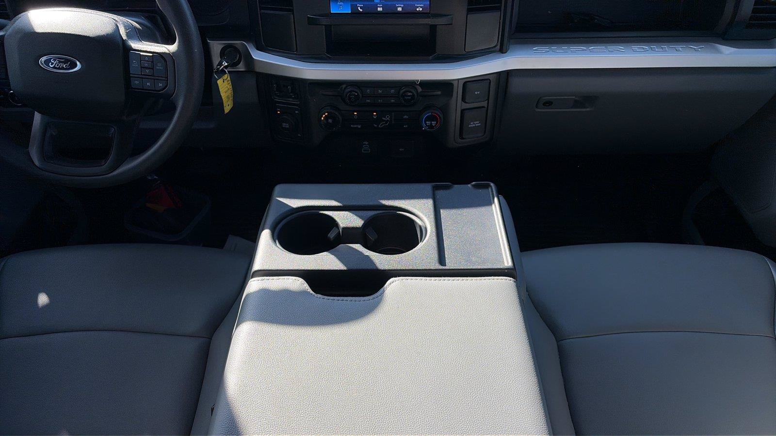 Used 2024 Ford F550 4x4 SuperCab Super Duty image 29