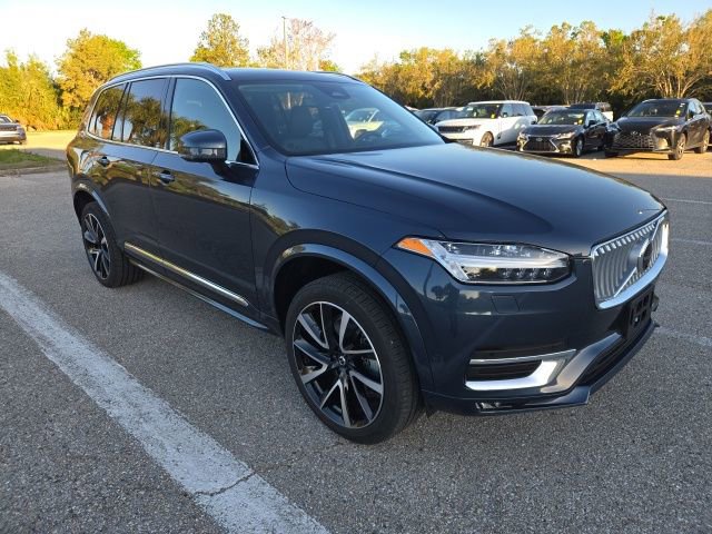 Used 2025 Volvo XC90 B5 Plus w/ Protection Package Premier image 7
