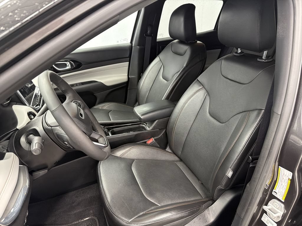 Used 2023 Jeep Compass Limited w/ Elite Group AWD/4WD image 11