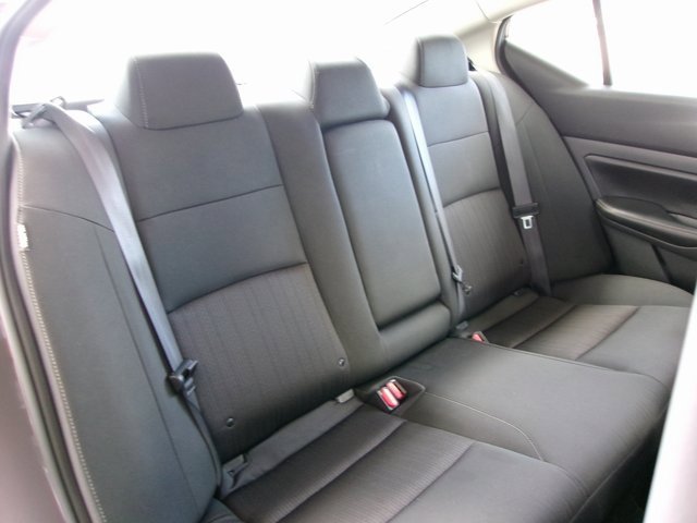 Used 2024 Nissan Altima 2.5 SV image 18