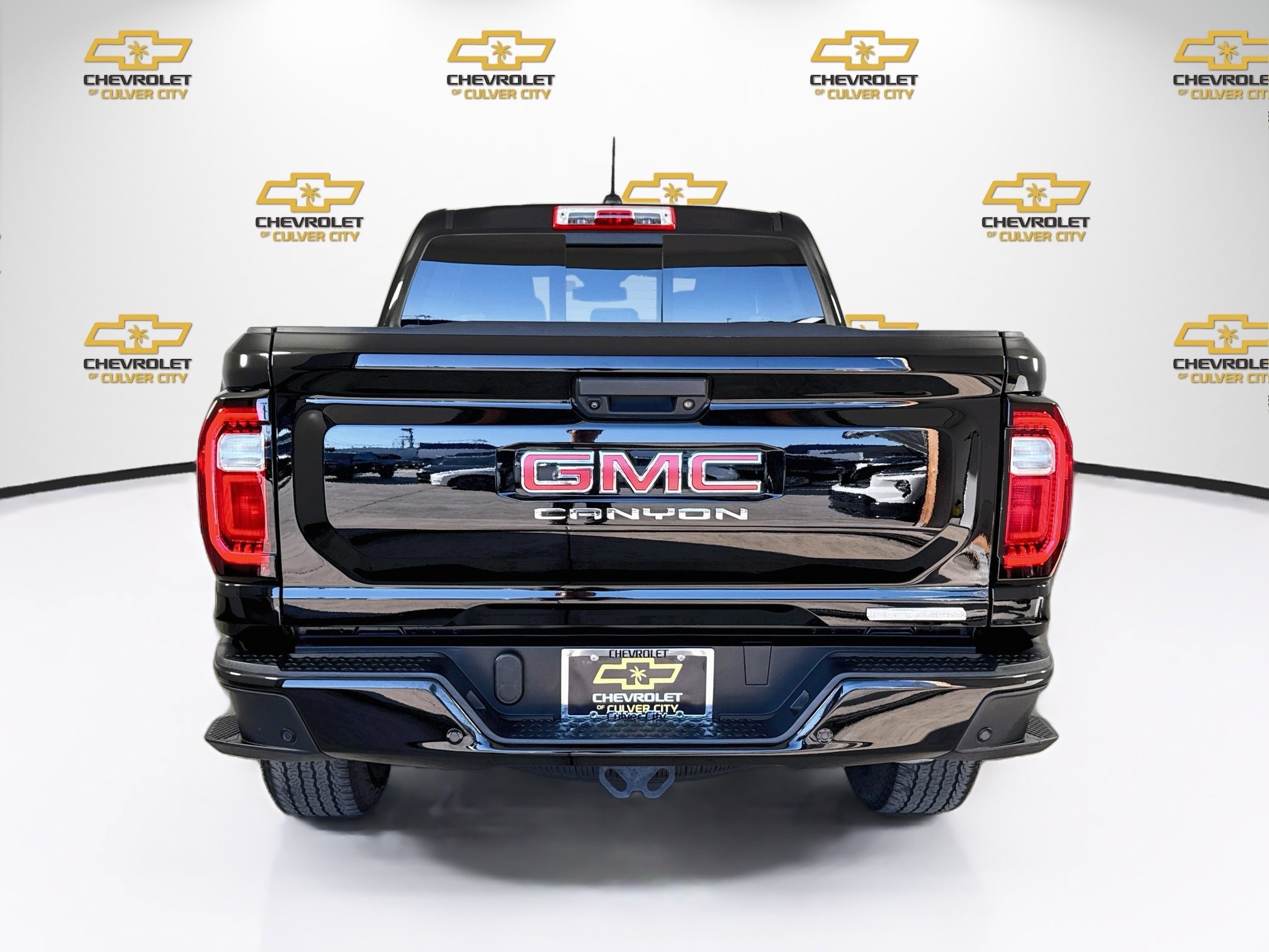 Used 2024 GMC Canyon Elevation w/ Convenience Package RWD image 7