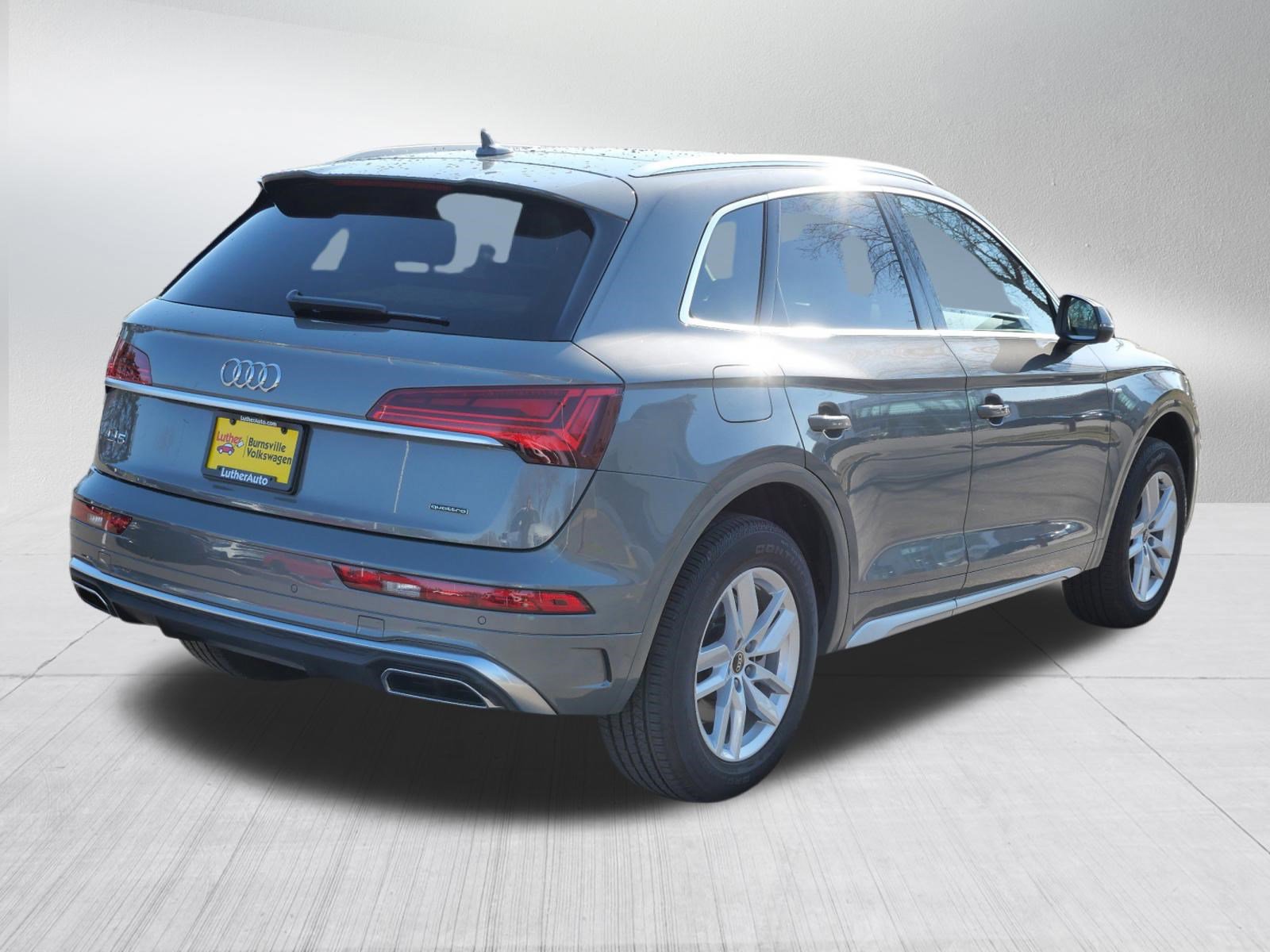 Used 2023 Audi Q5 2.0T Premium w/ Convenience Package image 7